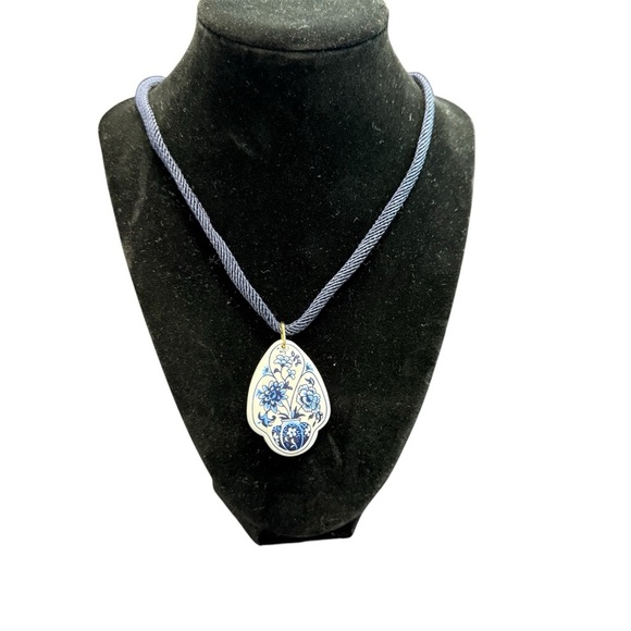 Avon Jewelry - Avon “Lotus Blossom” Blue and white corded Necklace NIB vintage 1991